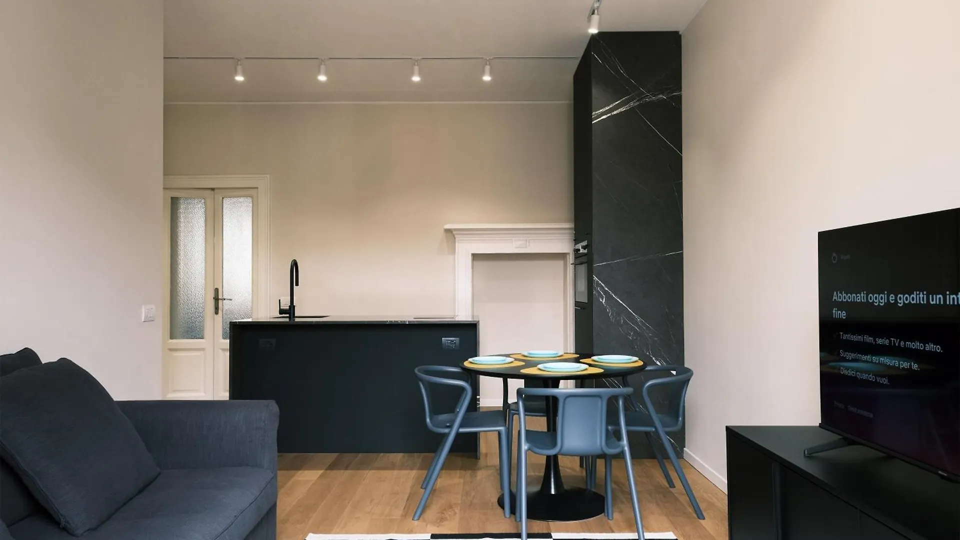 Comecasa Fashion Apartment In Via Mantova Milan Italy