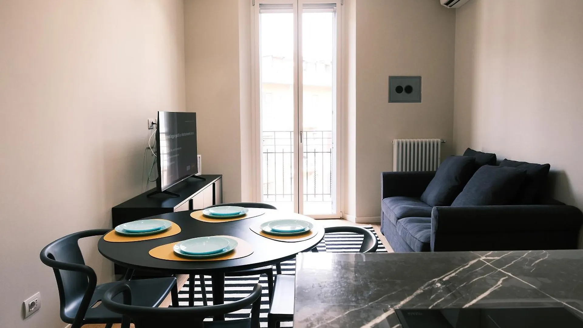 Comecasa Fashion Apartment In Via Mantova Milan